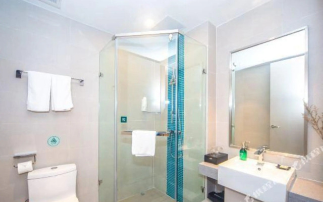 Home business hotel (suqian west lake road bus station)