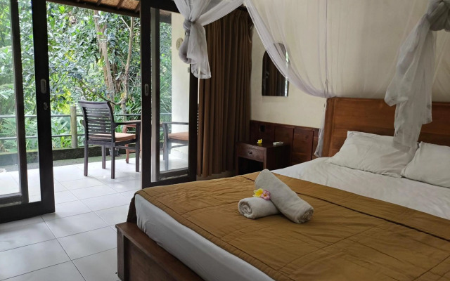 Omah D'Taman Hotel by EPS
