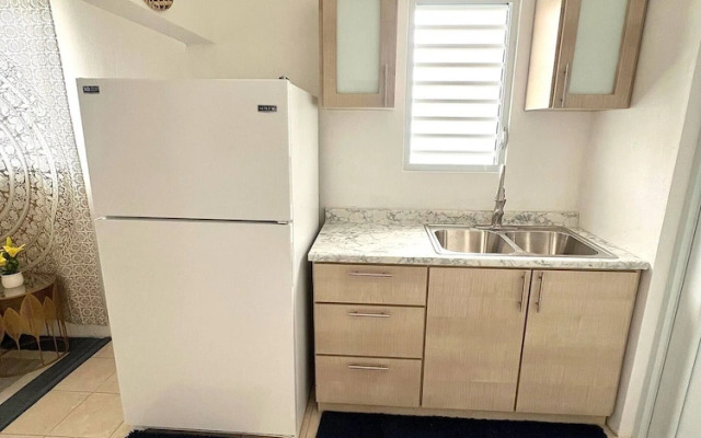 Zen 2br Near Beaches And Attractions