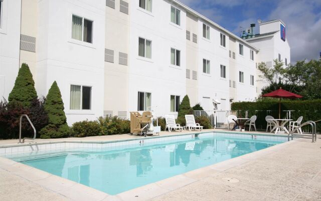 Motel 6 Colchester, VT - Burlington