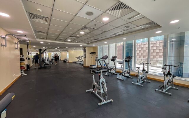 HiGuests - The Marina Torch