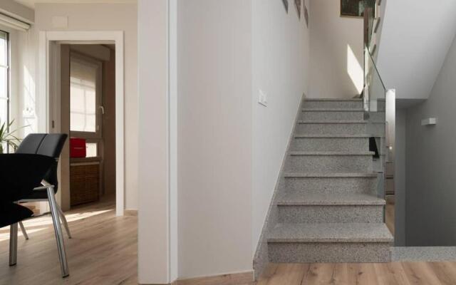 casa en corme encima del mar