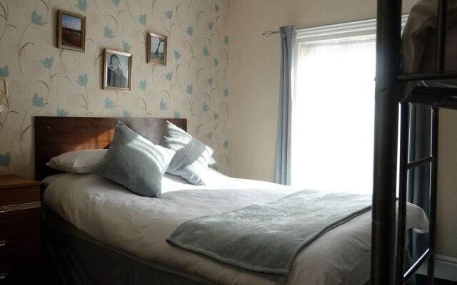 Thorncliffe Hotel
