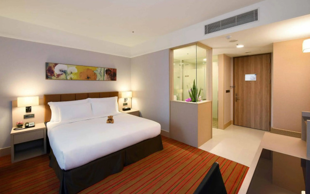 Fullon Hotel Taoyuan Airport Access MRT A8
