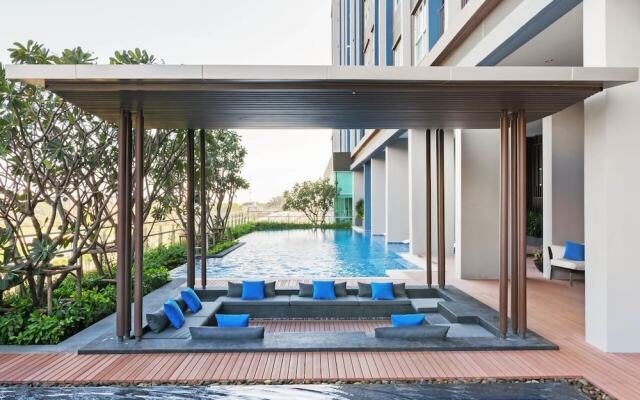 Baan Kiang Fah 1607 by Montri C