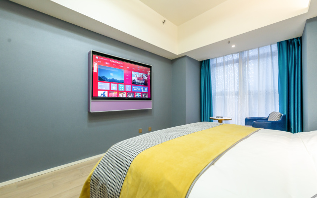 Man deer CC Hotel (Xi'an Gangwu Avenue Metro Station)