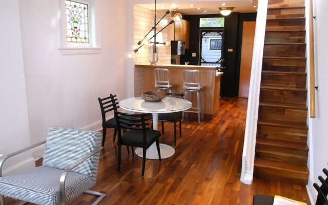 Gorgeous 1BR House in Riverdale