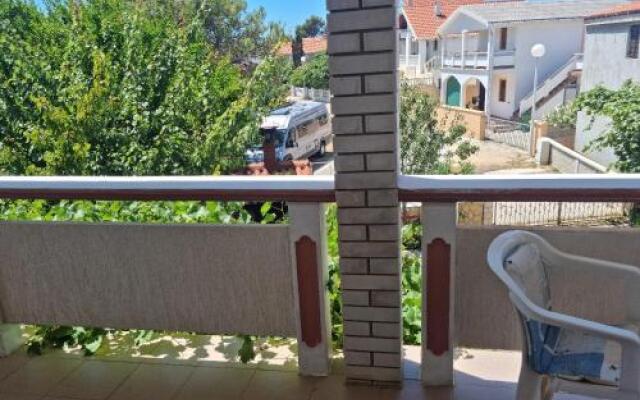 Mat - 300 M From Sea - R4(3)