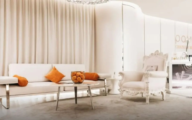 Luxury 2BR Apartment in Paramount Towers Business Bay