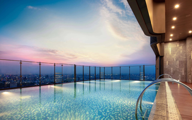 Vinpearl Landmark 81, Autograph Collection