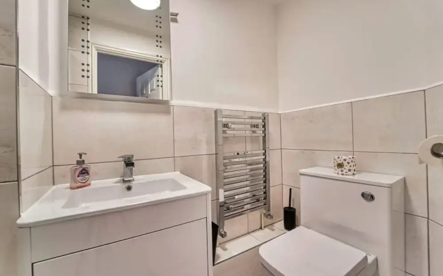 Host Stay Lion Court