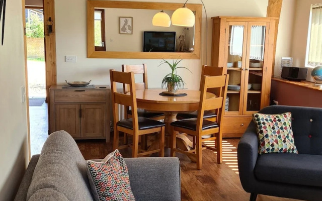 Inviting 2 Bedroom Barn Conversion, Rural Norfolk