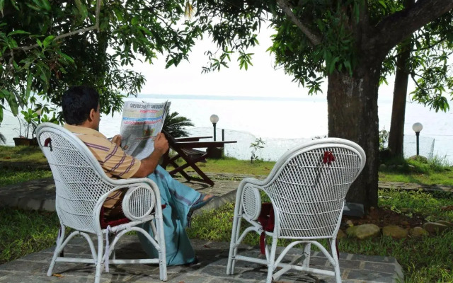 orchid lake view homestay