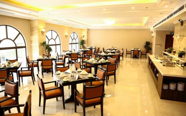 New Era Hotel & Spa