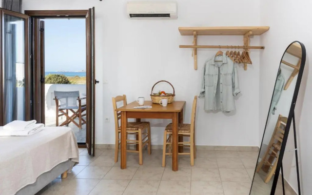 Tolakis Studios