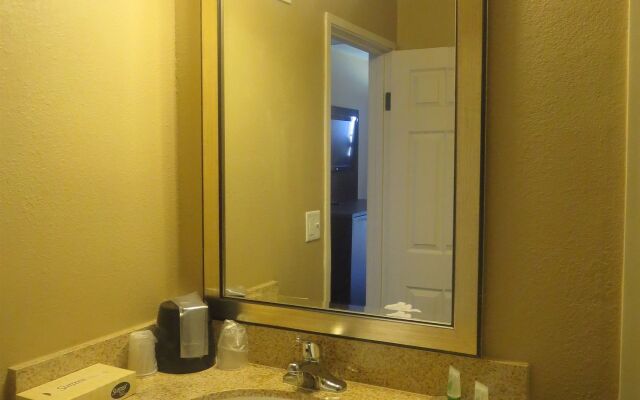 Howard Johnson by Wyndham Odessa TX