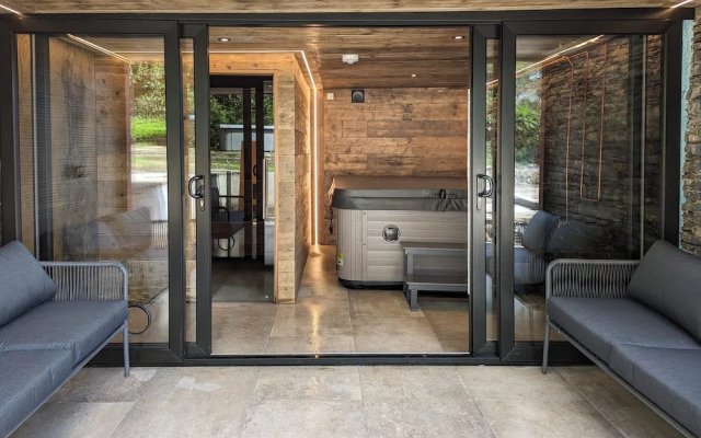 The Hideaway at Higher Longtail