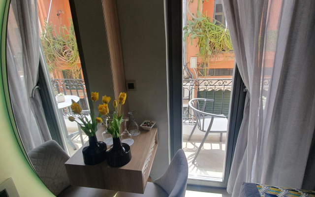 Metropolitan Pearl Boutique Hotel