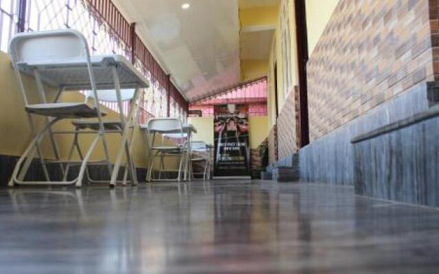 Zero to One stay - Hotel Khandroling (HKL)