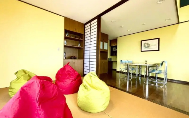 Blue Amalfi – Hotel Rooms – Tonosho