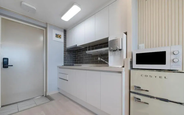 Donghae Badae Meomuleuda