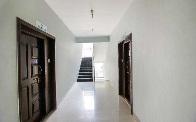 OYO 14500 Hotel Hill View Guest House Gachibowli