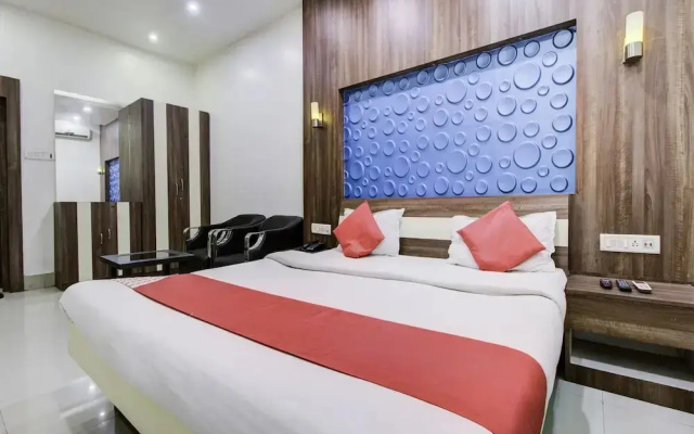 Savoy Hotel By OYO Rooms
