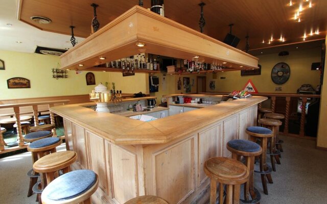 Hotel Restaurant Alpina