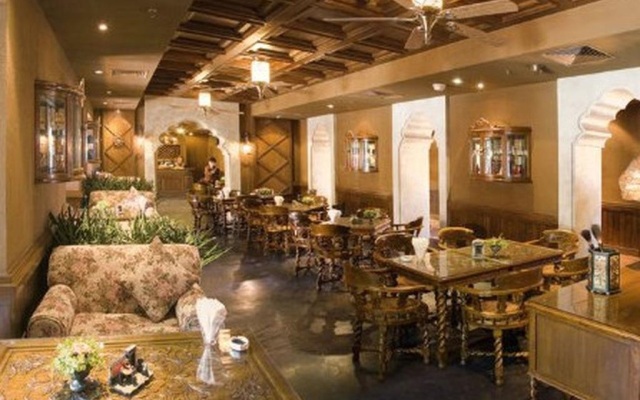 Dong Fang Hotel