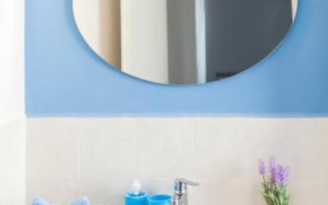 Byron & Shelley Apartments