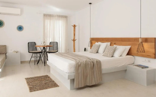 Proteas Hotel & Suites