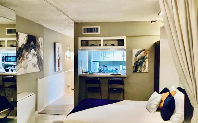 Shoreline Studio Condo for 4