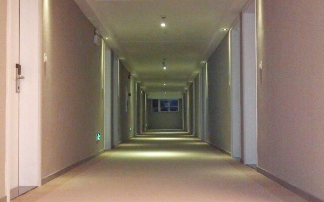 Dayhello Hotel