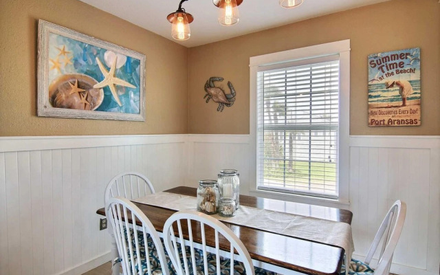 TX361 6877 - 5 Br Home