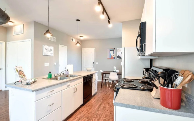 Plano Dreamy Studio Apartment