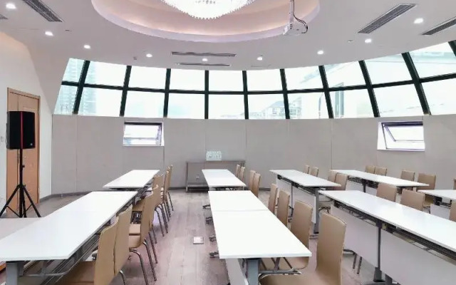 Ji Hotel Shanghai Xinzhuang South Square