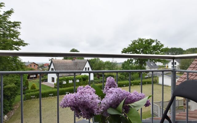 Stunning Apartment in Pepelow Near Sea
