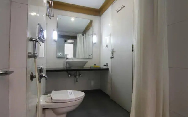 FabHotel FC Road