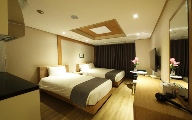 The Hotel Yeong Jong