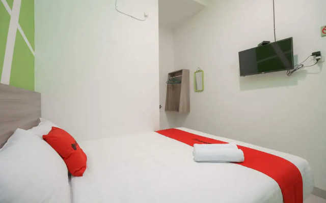 RedDoorz Plus @ Grand Tara Homestay Palembang