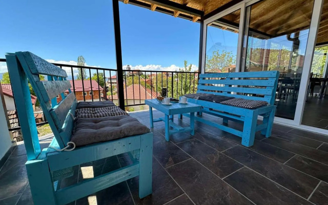 GOPO Guesthouse Elshani