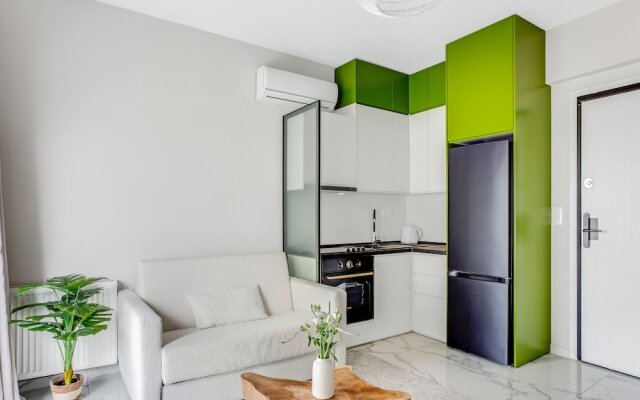 Sanders Old Port - Charming 1-bdr. Apt. w/ Balcony