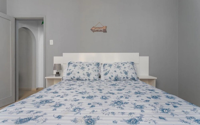 RP603 Estiloso 2 Quartos na Praia