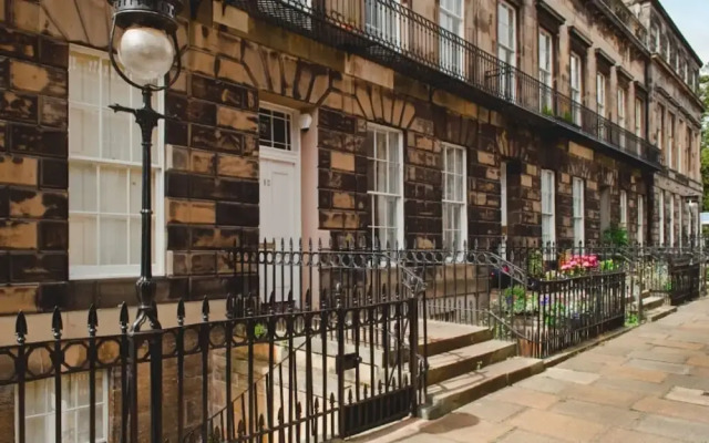 Stockbridge Grandeur at Carlton Street