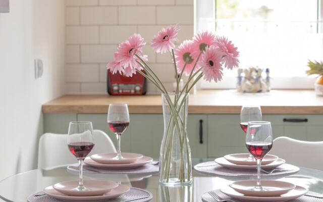 Spacious Grunwaldzka 77 by Renters