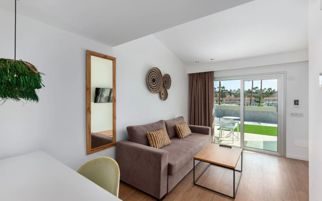 Kumara Serenoa by Lopesan Hotels