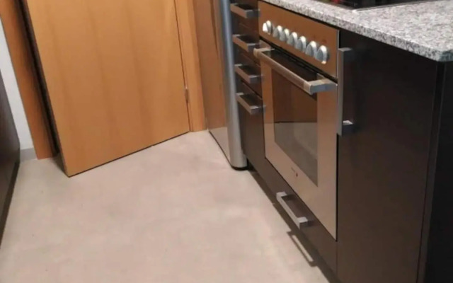 Stylish Flat, 2 Bathrooms And Swimmigpool!!