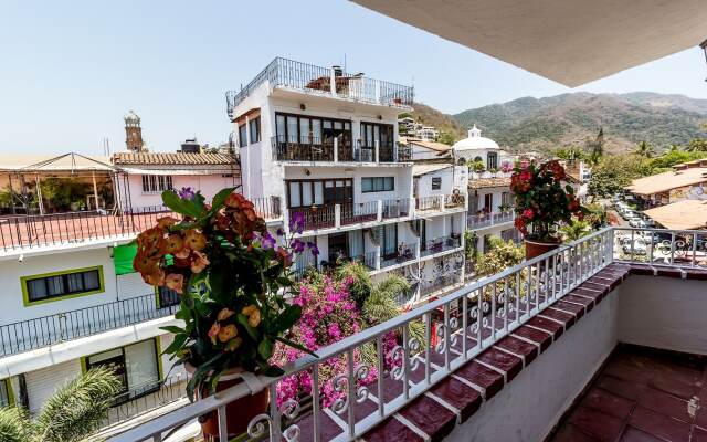 Suites Plaza del Rio - Family Hotel Malecon Centro