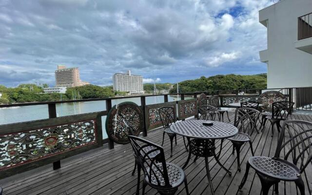 Marina Hotel Kaiku