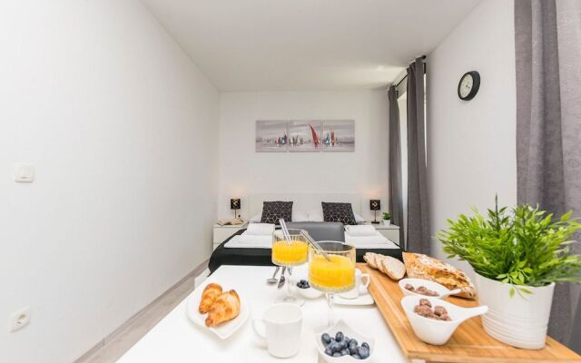 Apartments and Rooms Adriatic Suites